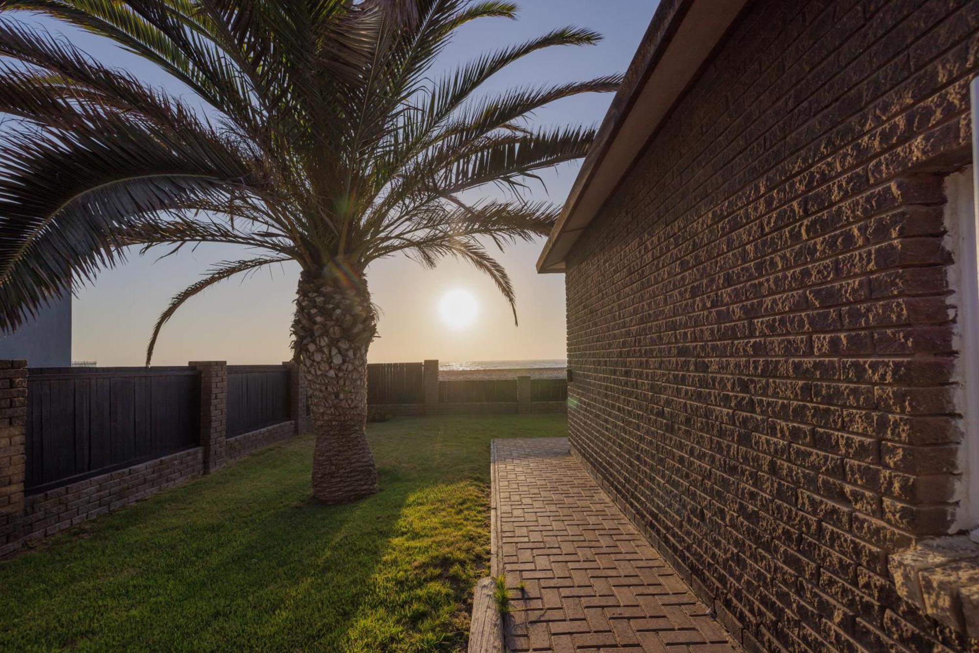 Swakopmund Seafront Cottage Exteriör bild
